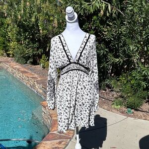 Topshop White and Black Dress